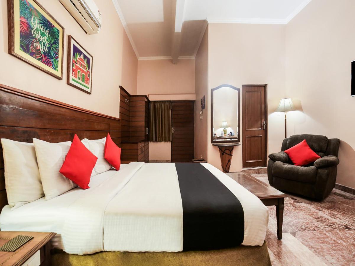 Capital O 10953 Dayal Lodge - A Boutique Hotel Agra (Uttar Pradesh) Exterior foto