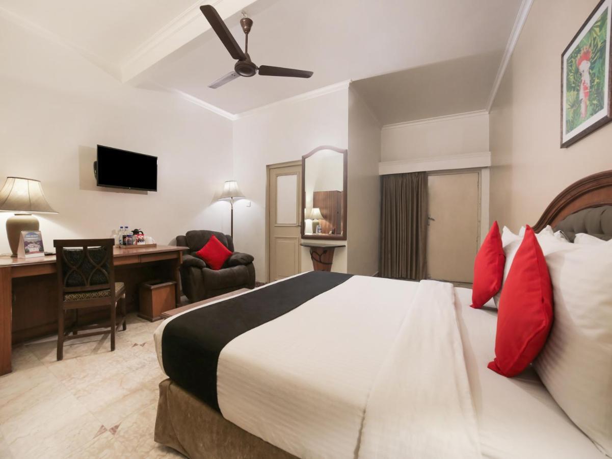 Capital O 10953 Dayal Lodge - A Boutique Hotel Agra (Uttar Pradesh) Exterior foto